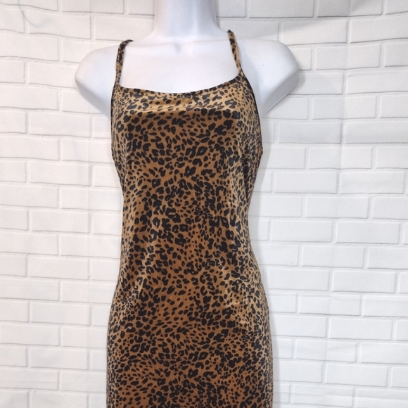 Forever 21 Leopard Cheetah Print Velvet Bodysuit Romper Pantsuit - Picture 2 of 6